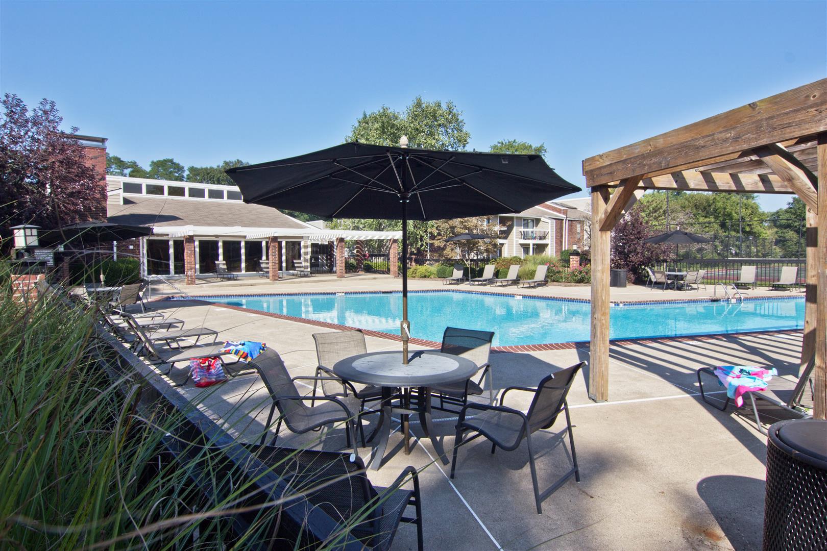 Apartments for Rent in Louisville, KY The Grove at Lyndon